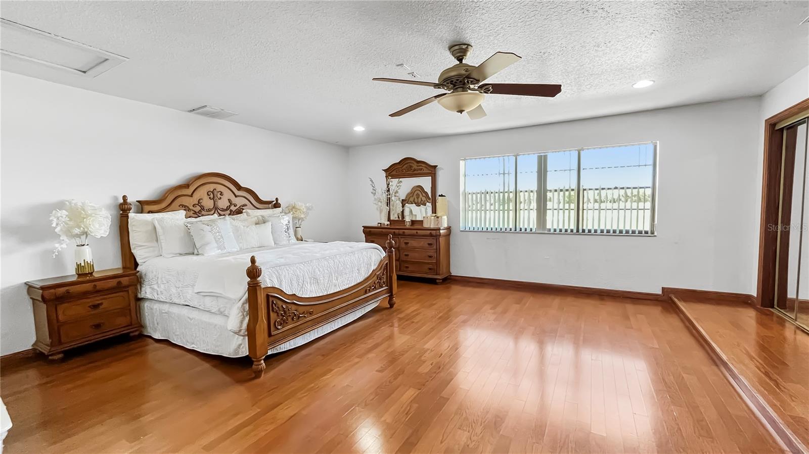 BRADEN OAKS - Residential