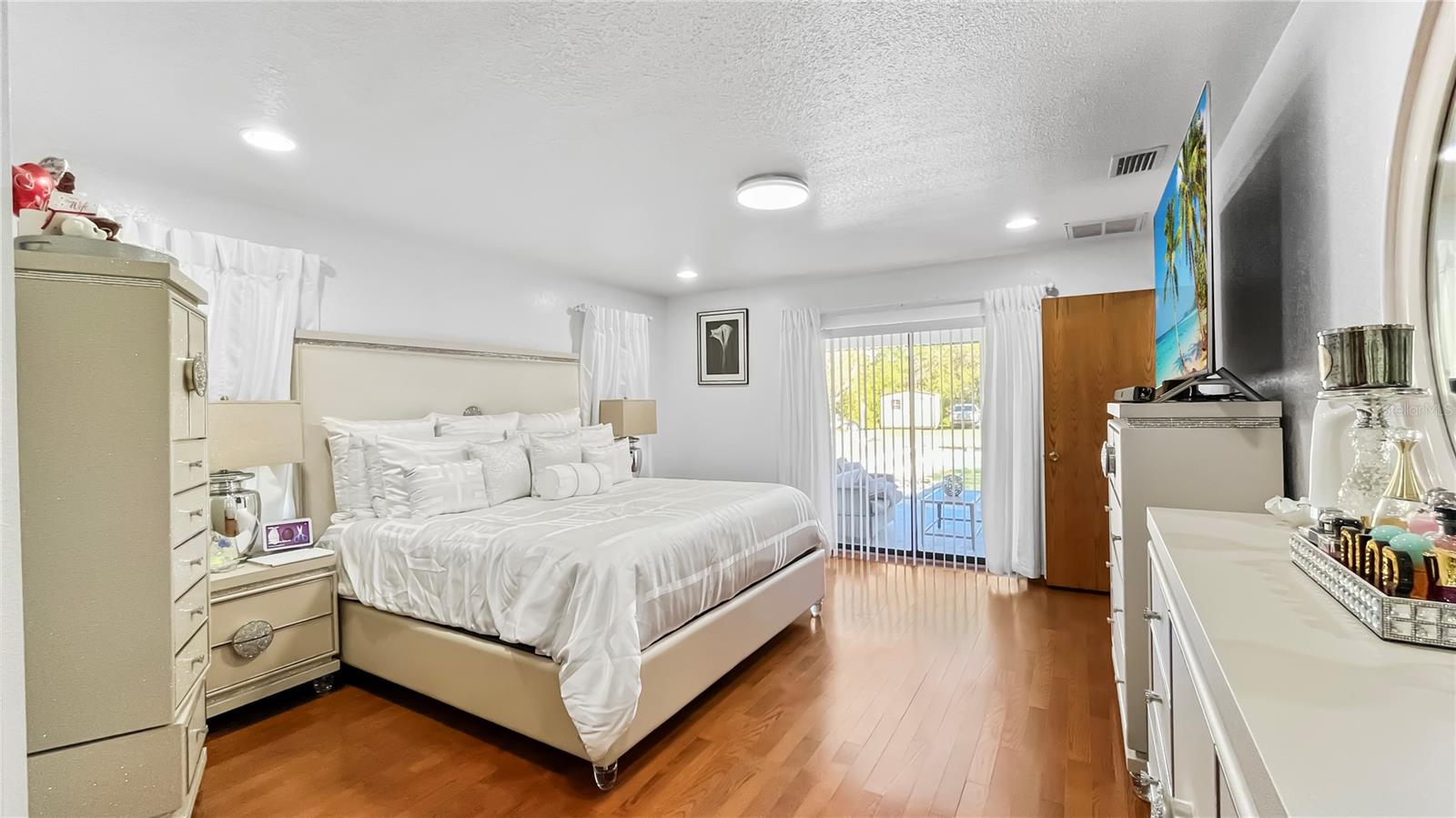 BRADEN OAKS - Residential