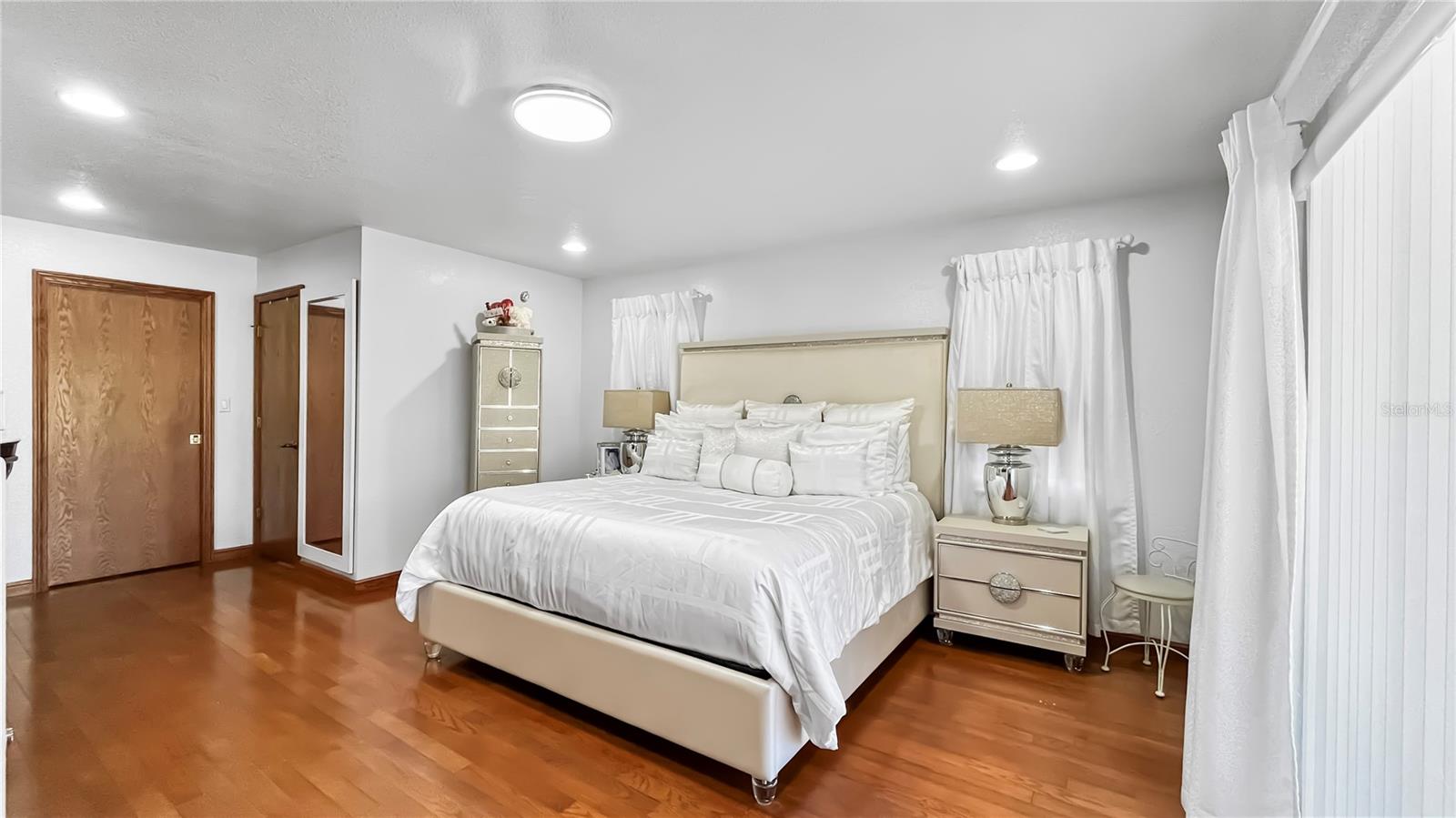 BRADEN OAKS - Residential