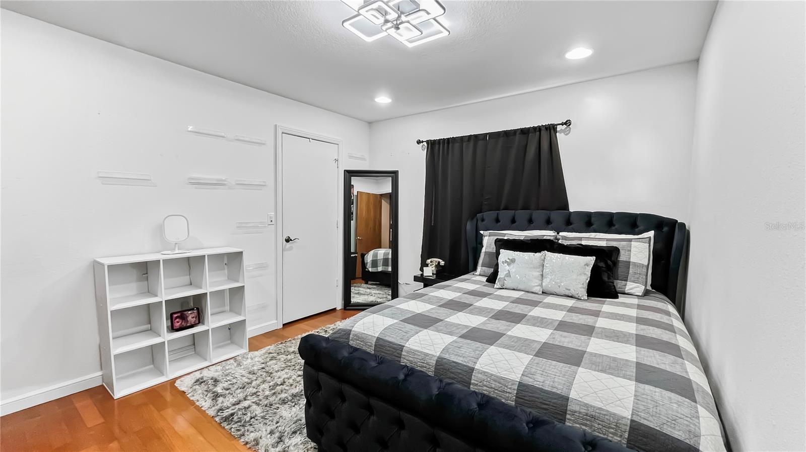 BRADEN OAKS - Residential