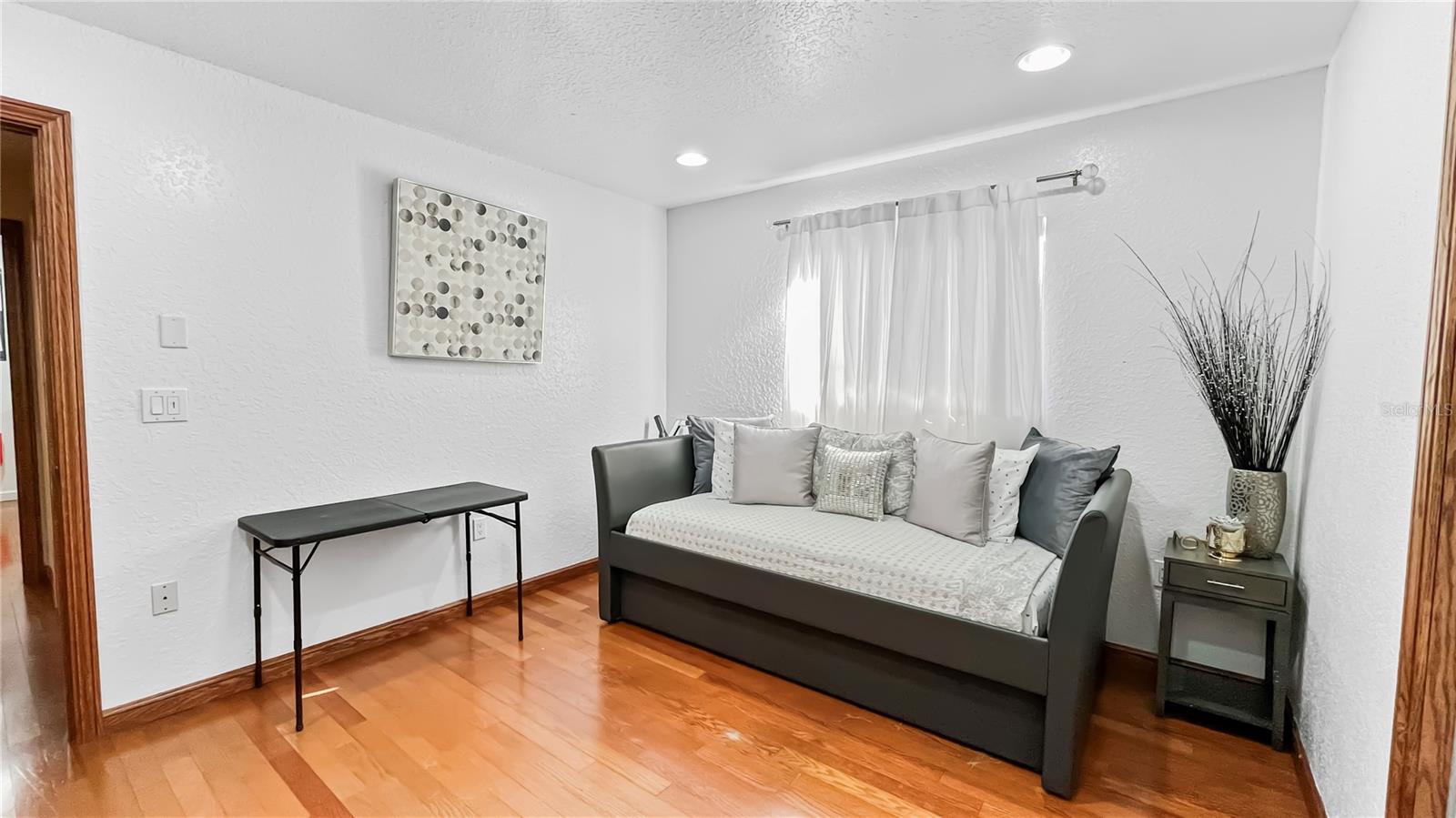 BRADEN OAKS - Residential