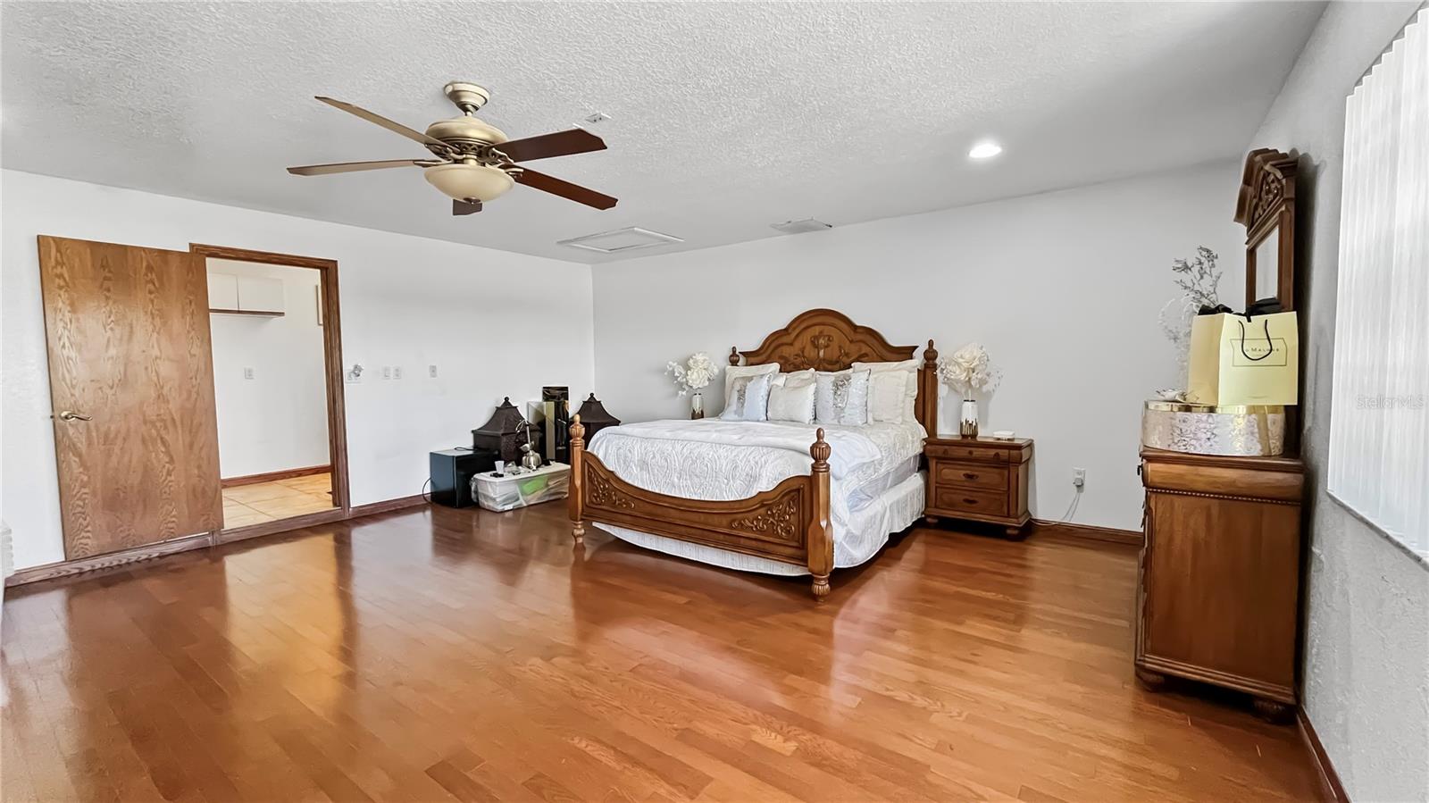 BRADEN OAKS - Residential