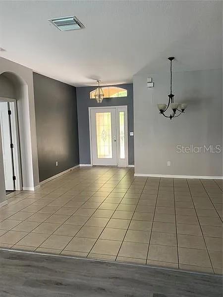 DIAMOND HILL PH 1A UNIT 2 - Residential Lease