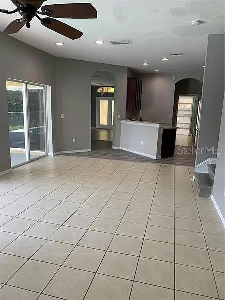 DIAMOND HILL PH 1A UNIT 2 - Residential Lease