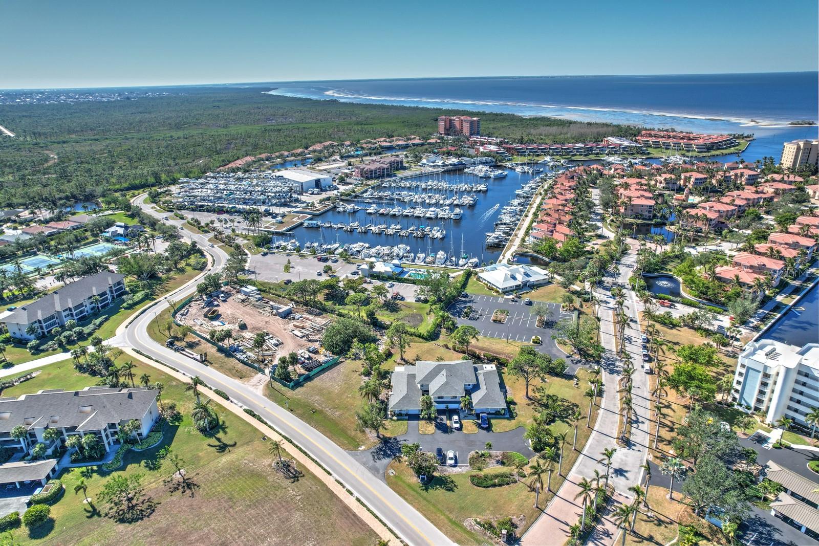 ADMIRALTY VILLAGE - Residential