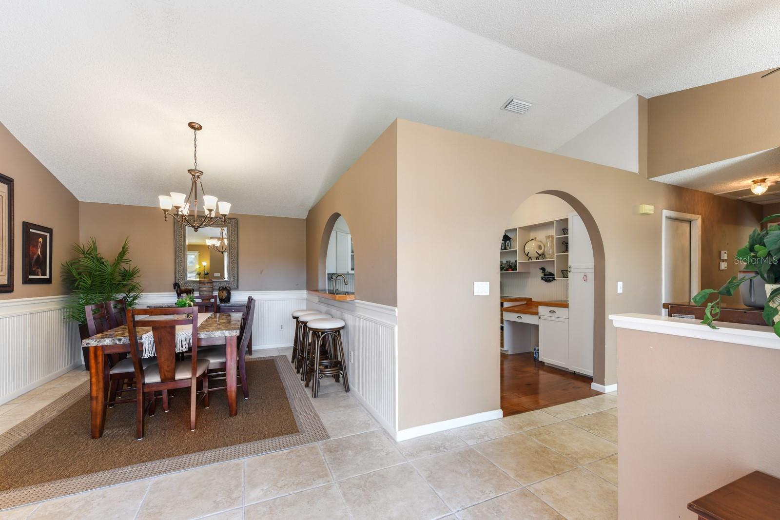 ADMIRALTY VILLAGE - Residential