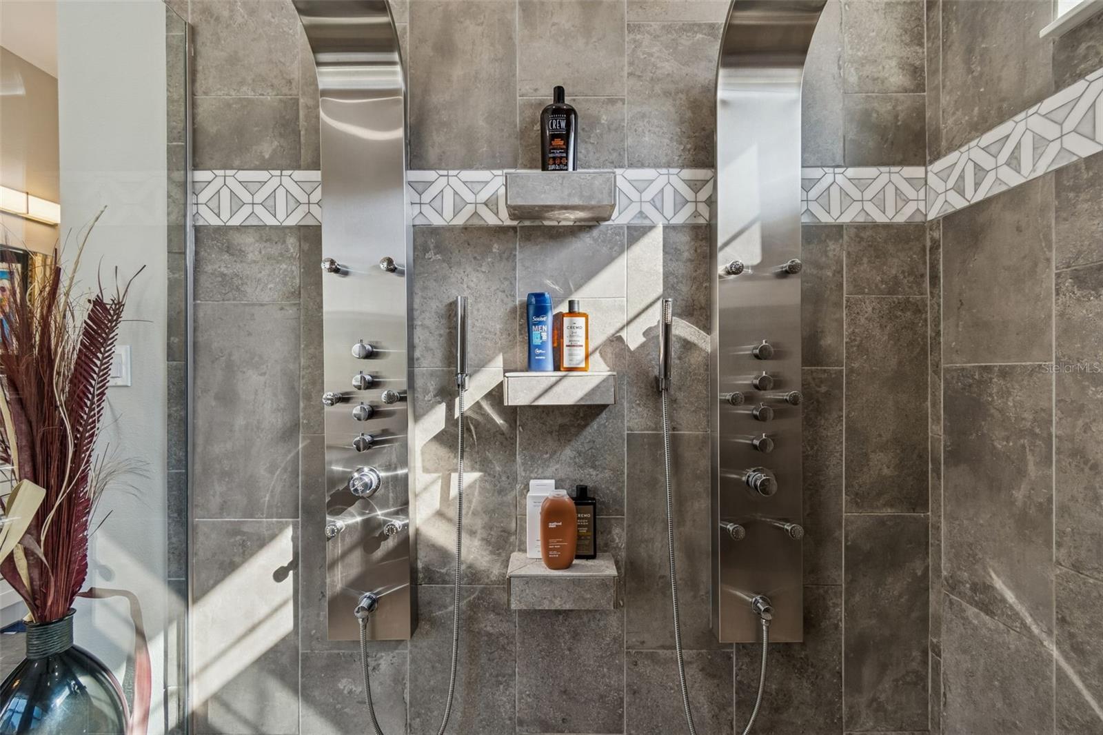 GNUOY PARK - Residential