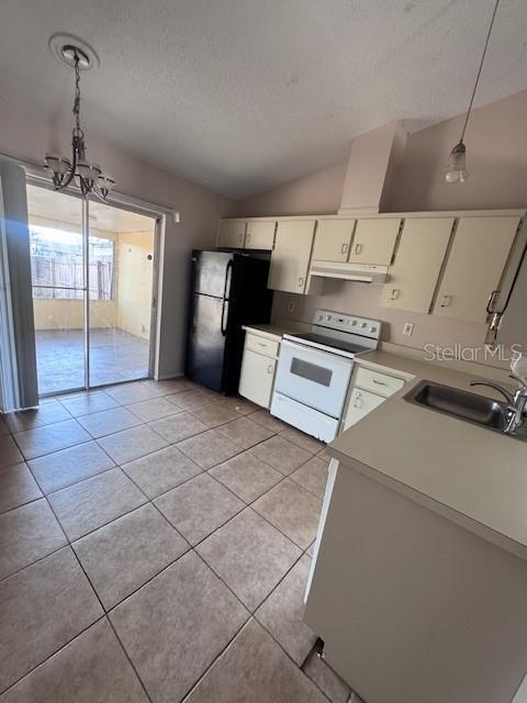 UNIVERSITY PLACE - Residential