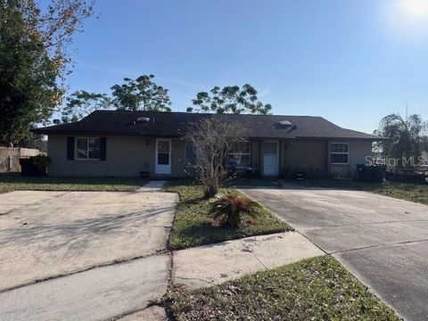 Photo of 2708 Coral Reef Drive, Orlando, FL 32826 (MLS # O6365261)