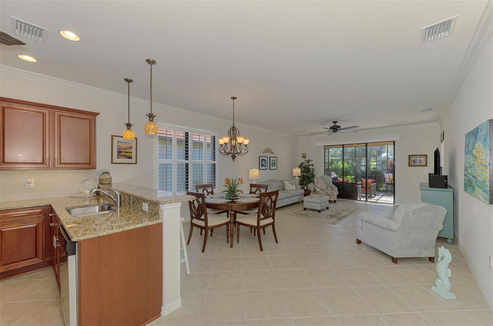 VENETIAN FALLS PH 3 - Residential