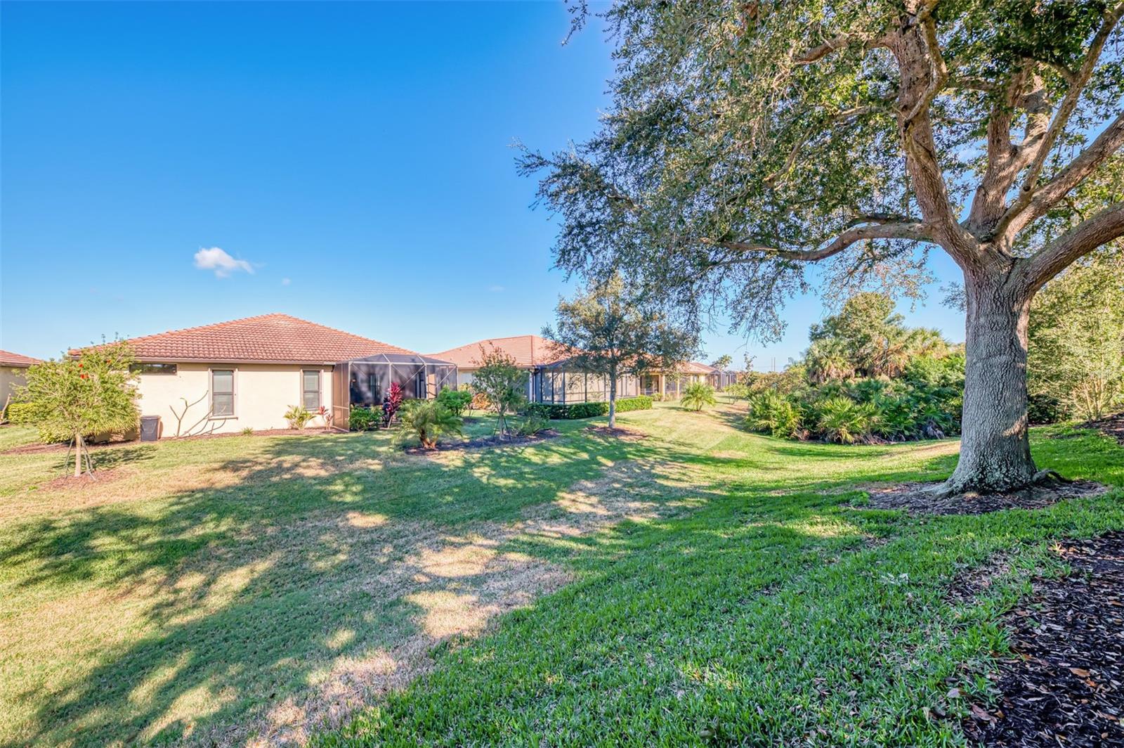 VENETIAN FALLS PH 3 - Residential