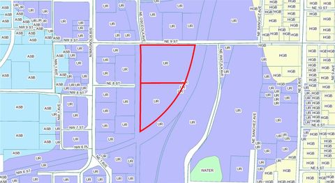 Tiny photo for 206 NE 9th Street, Ocala, FL 34470 (MLS # OM708163)