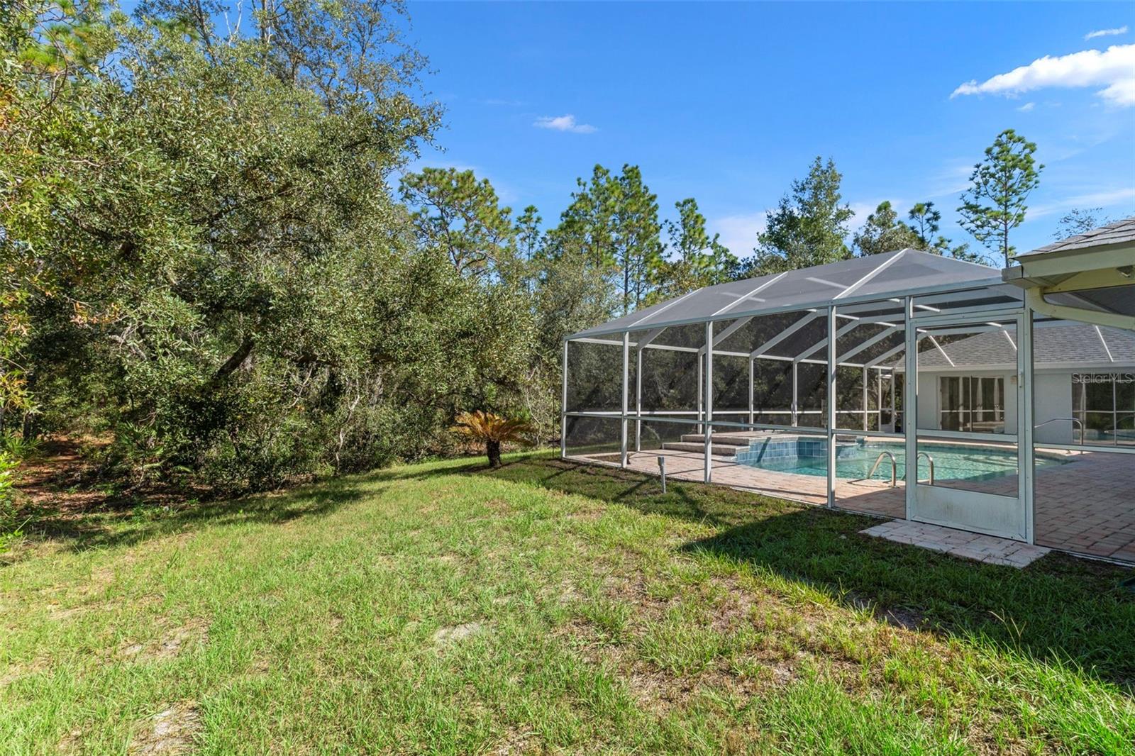 PINE RIDGE - Residential