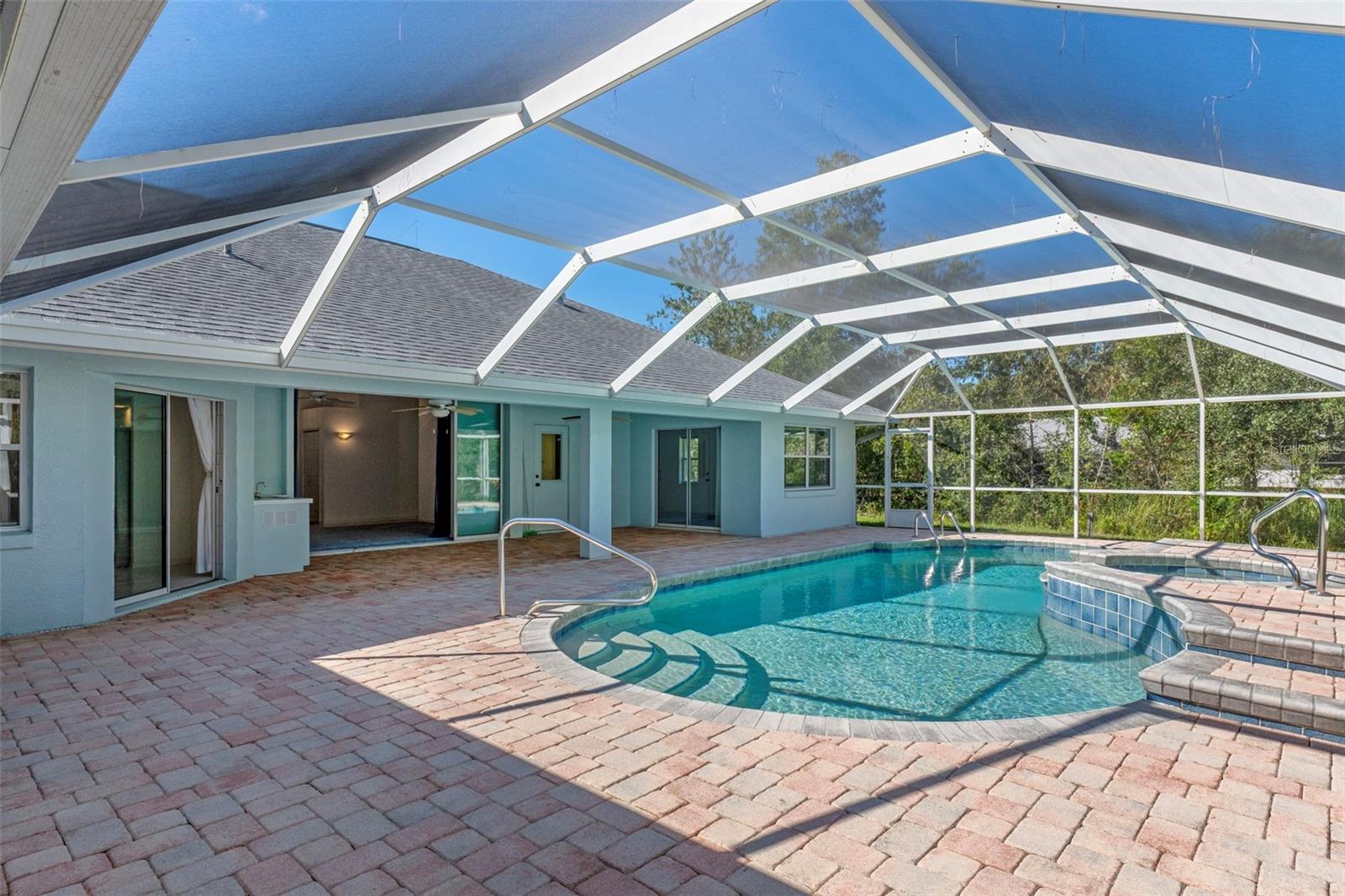 PINE RIDGE - Residential