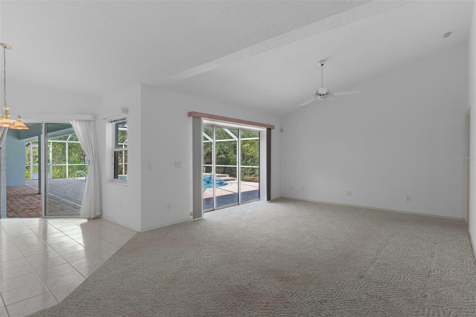 PINE RIDGE - Residential