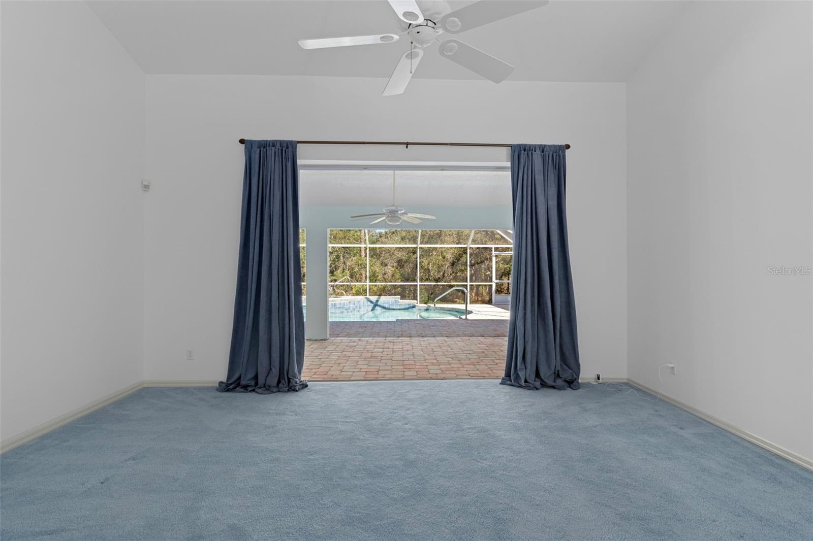 PINE RIDGE - Residential