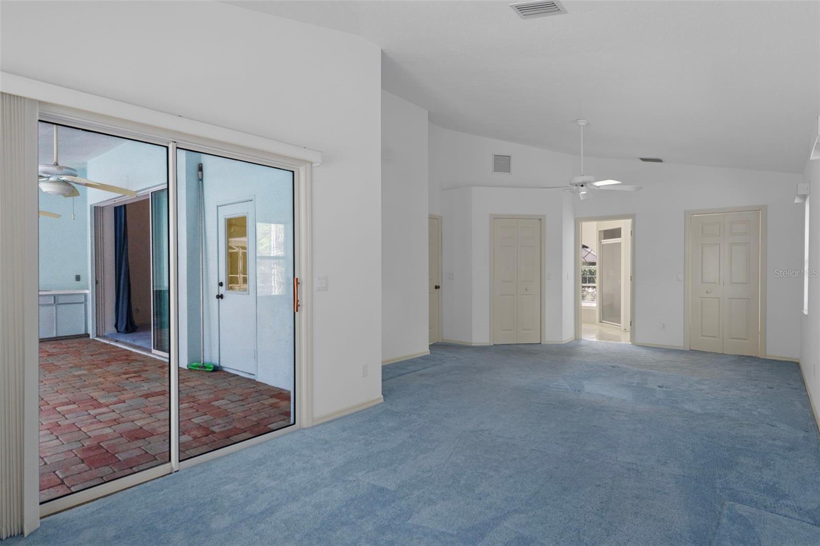 PINE RIDGE - Residential