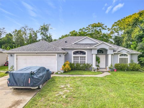 Photo of 1610 Hanover Avenue, Deltona, FL 32725 (MLS # O6344393) Photo of 1610 Hanover Avenue, Deltona, FL 32725 (MLS # O6344393)