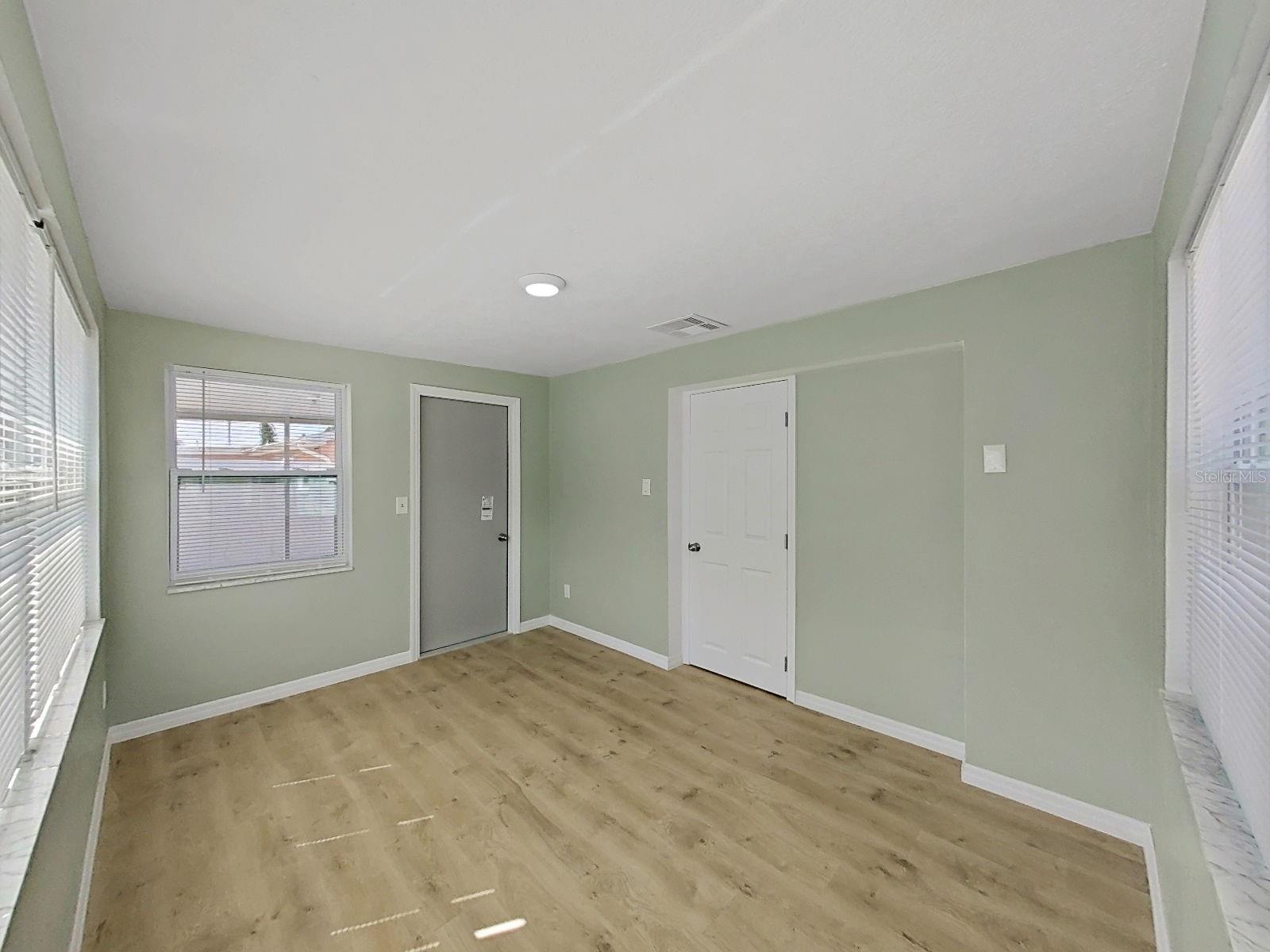 BEACON SQUARE - Residential