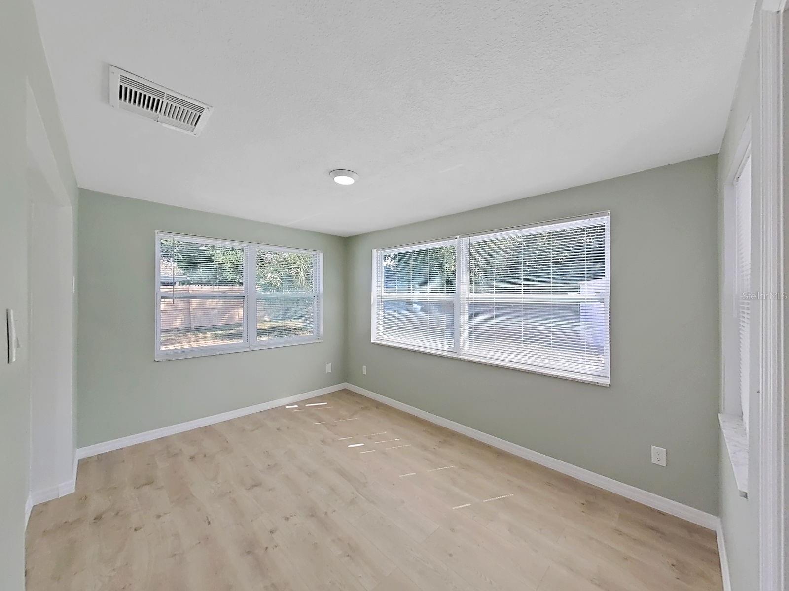 BEACON SQUARE - Residential