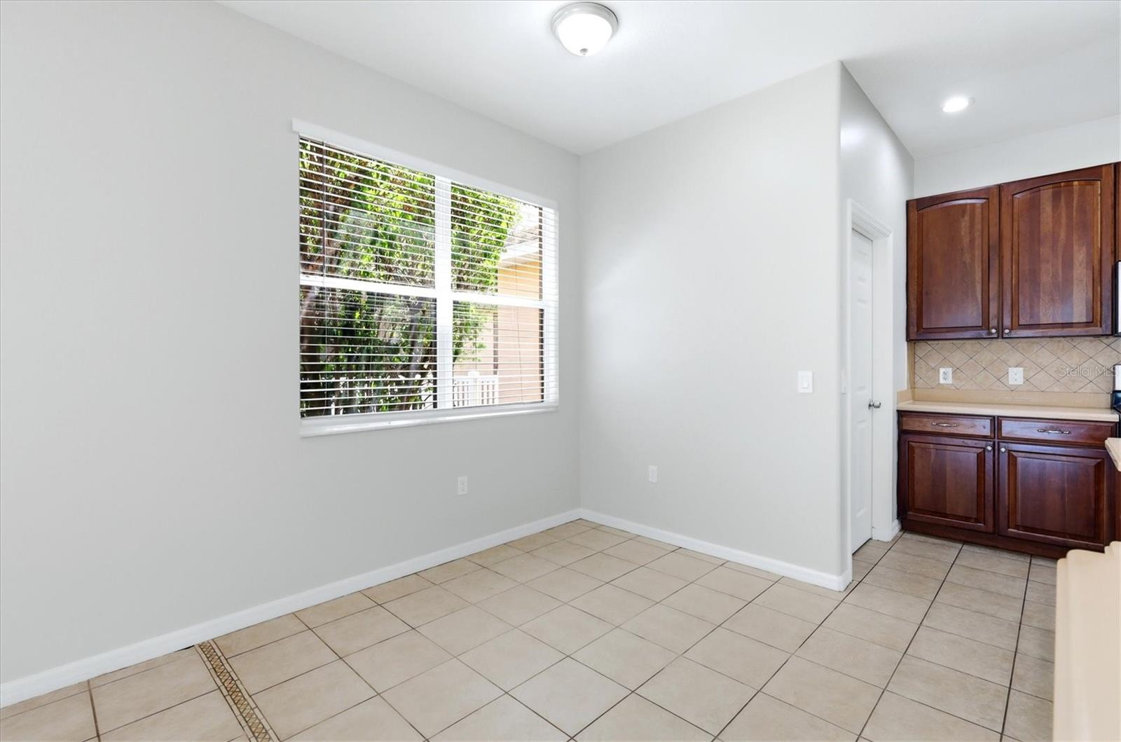 WOODRIDGE OAKS - Residential