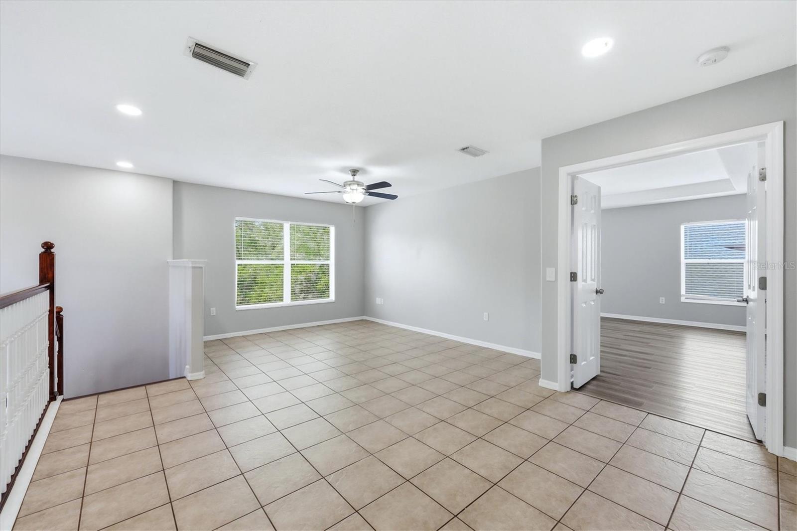 WOODRIDGE OAKS - Residential