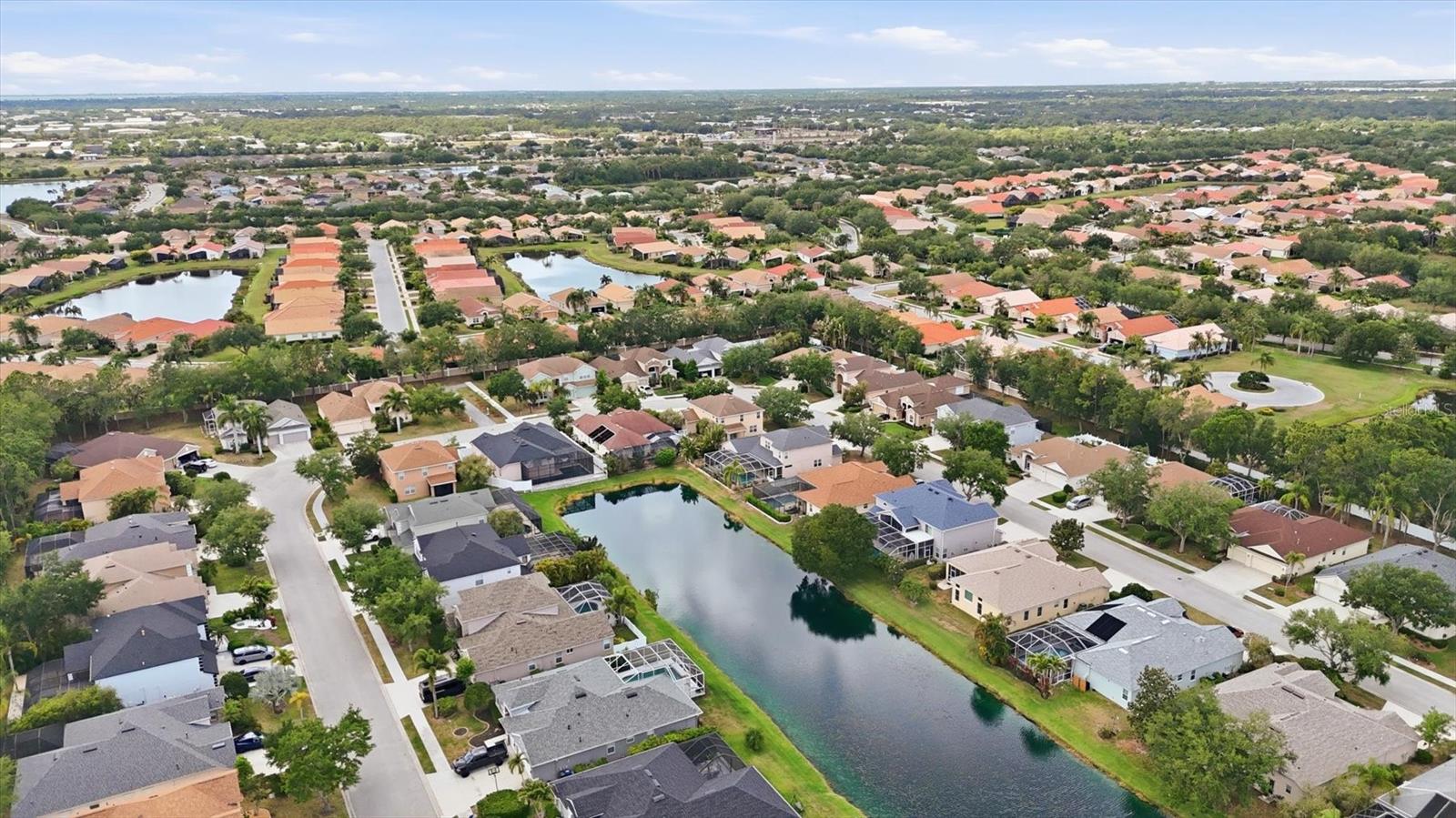 WOODRIDGE OAKS - Residential