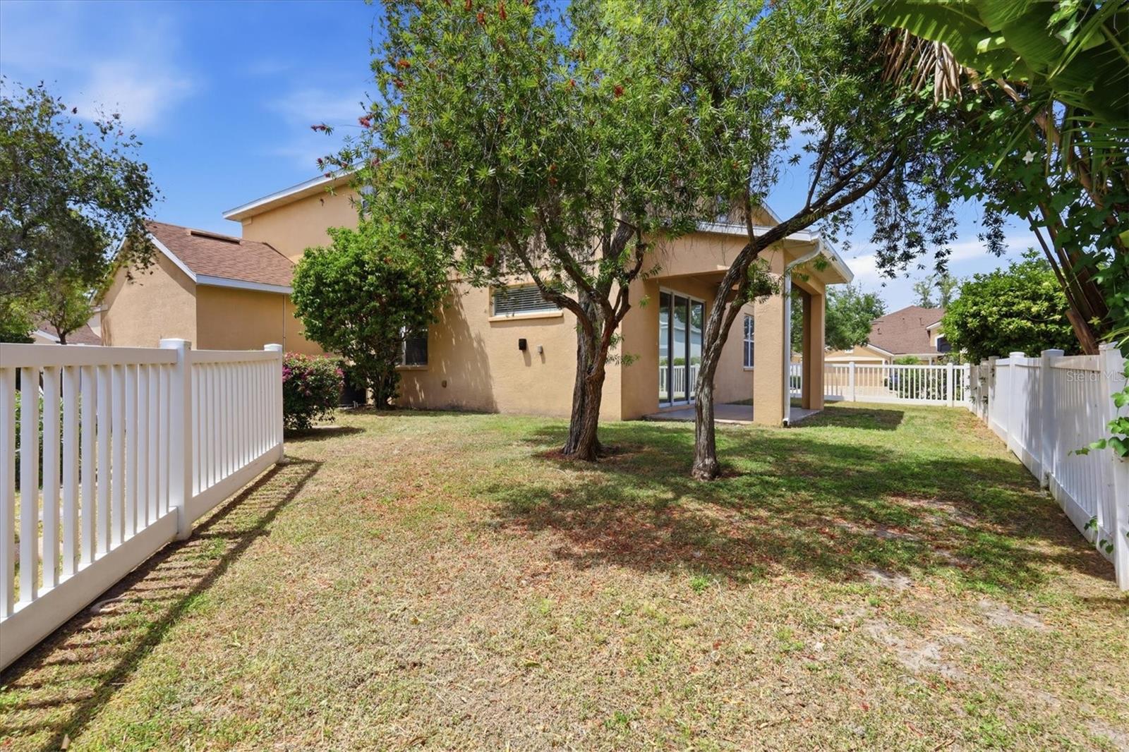WOODRIDGE OAKS - Residential