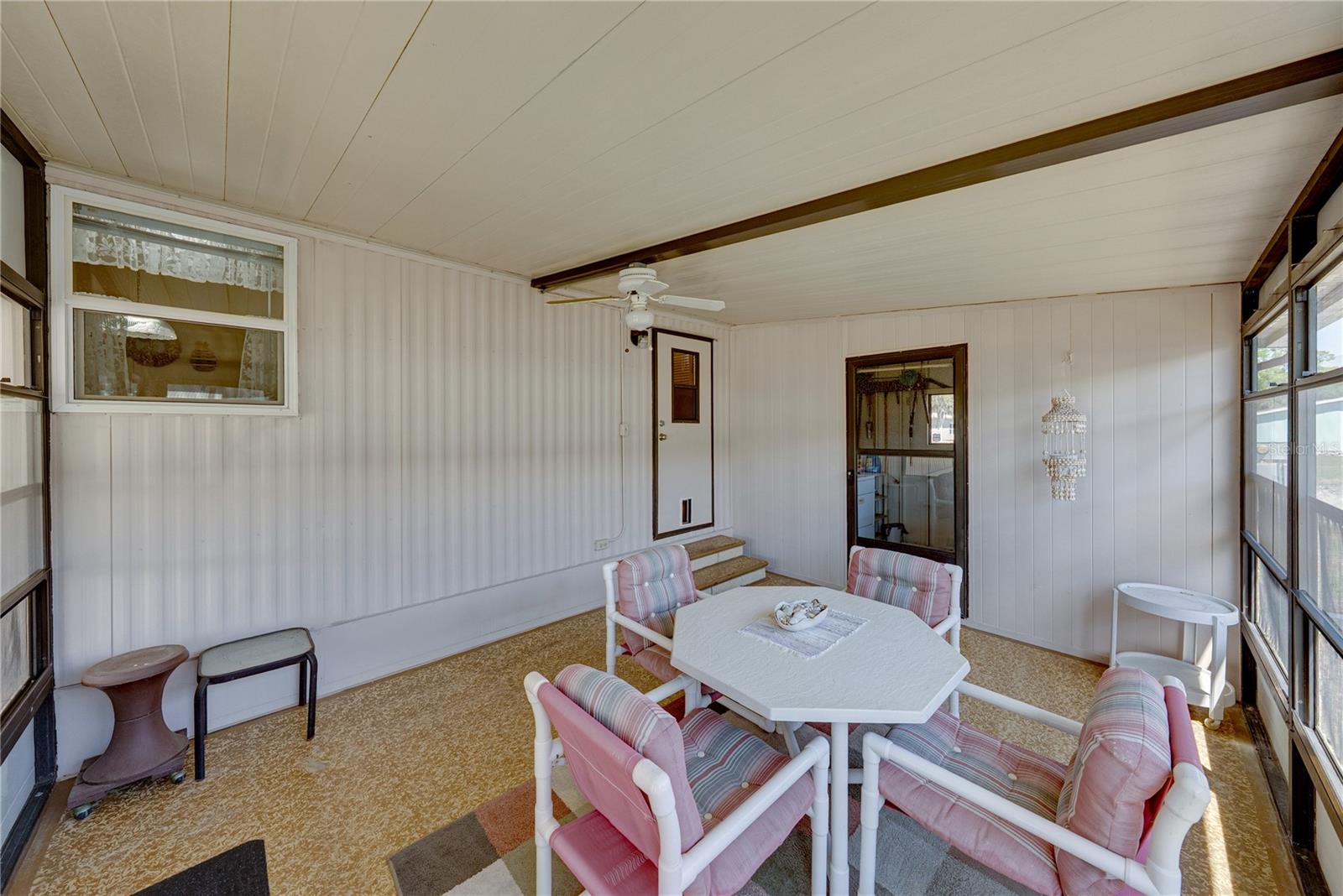 OAKS ROYAL - Residential