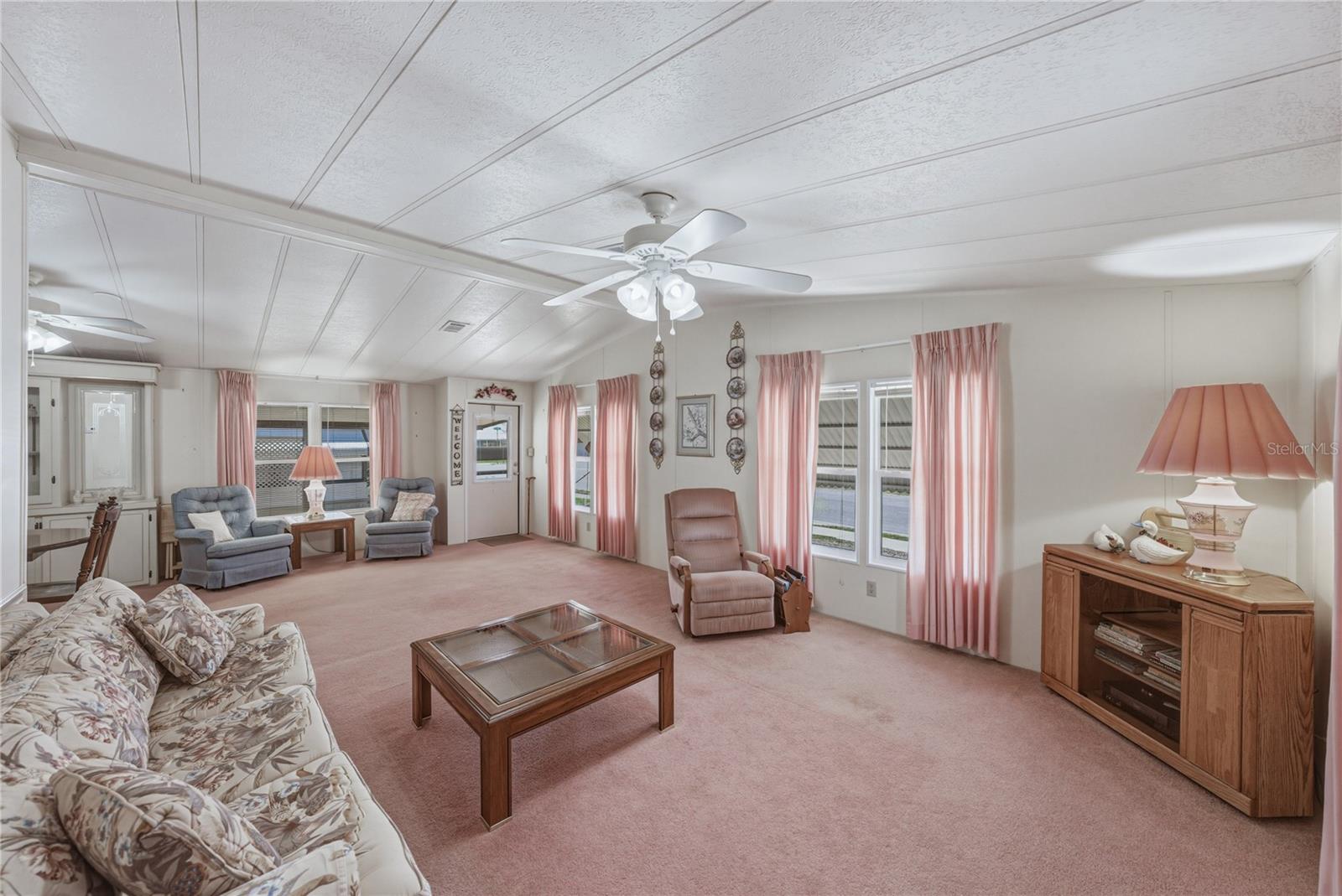 OAKS ROYAL - Residential