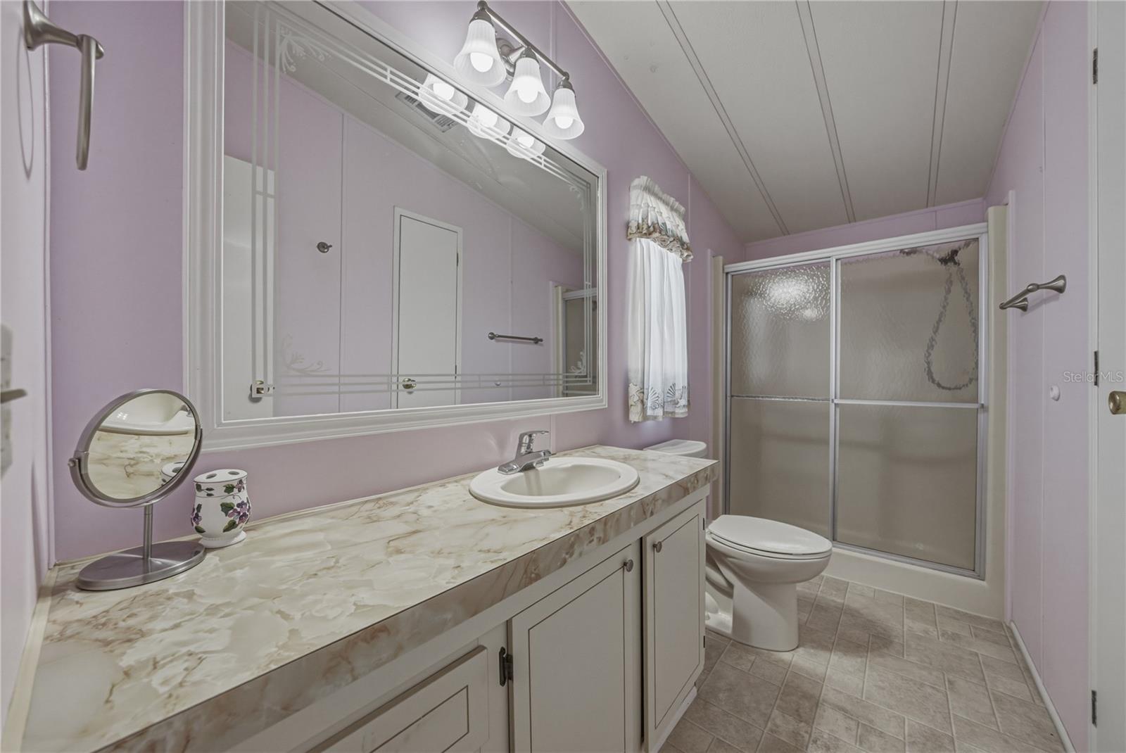 OAKS ROYAL - Residential