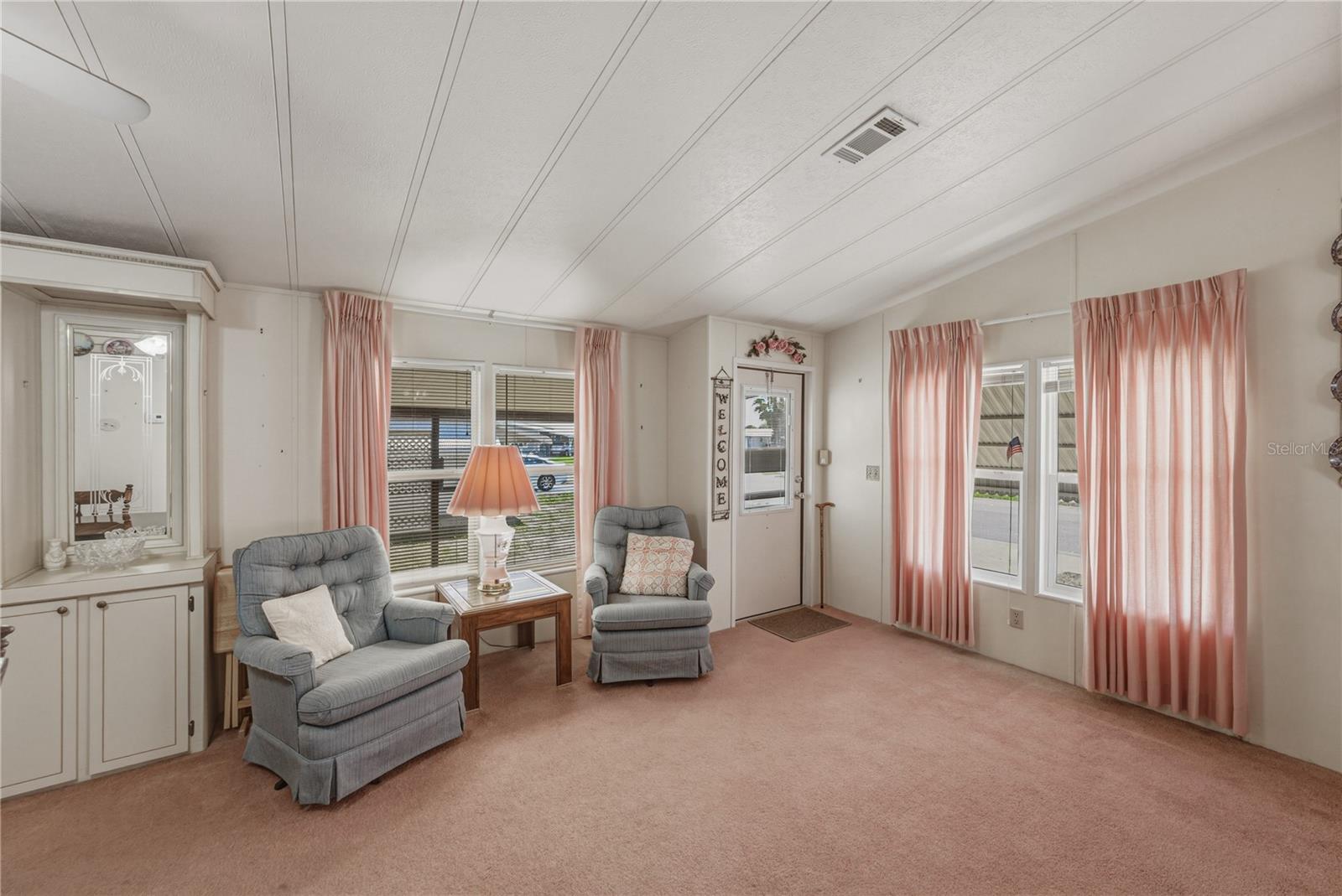 OAKS ROYAL - Residential