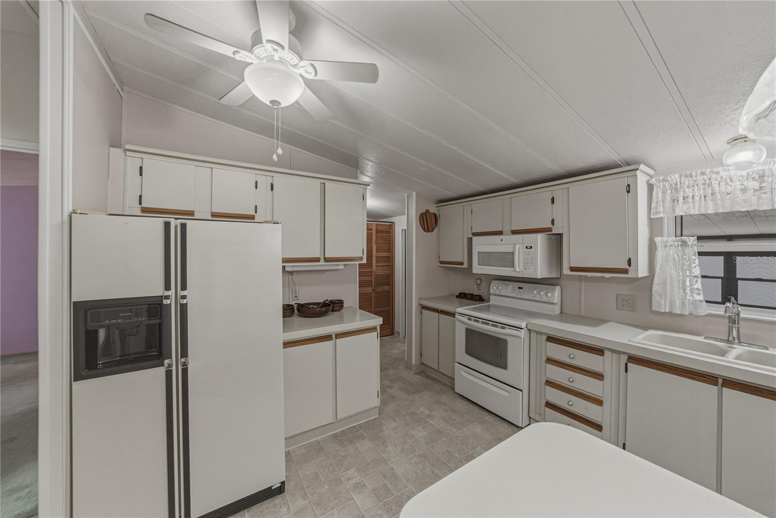 OAKS ROYAL - Residential