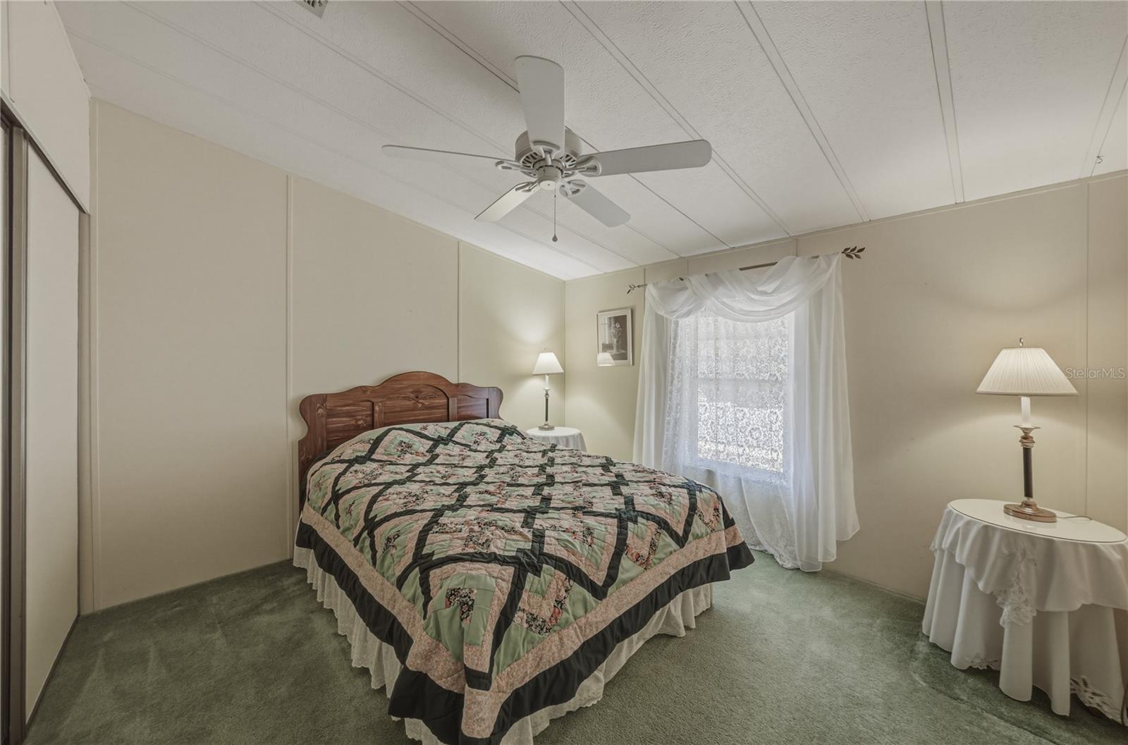 OAKS ROYAL - Residential