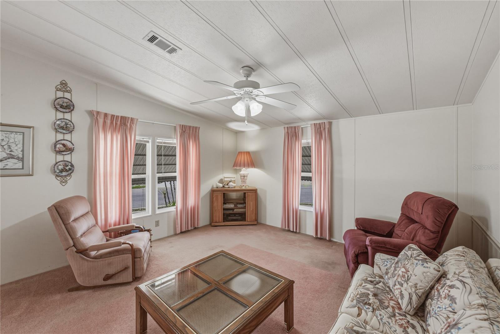 OAKS ROYAL - Residential