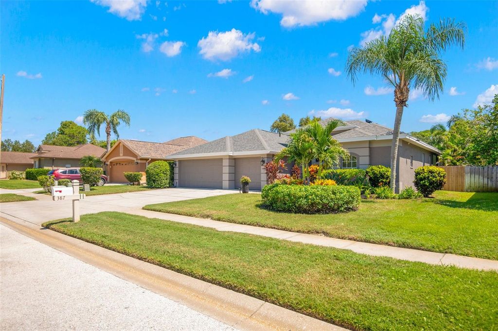 Photo of 387 Bridle Path Way, Tarpon Springs, FL 34688 (MLS # TB8427878)