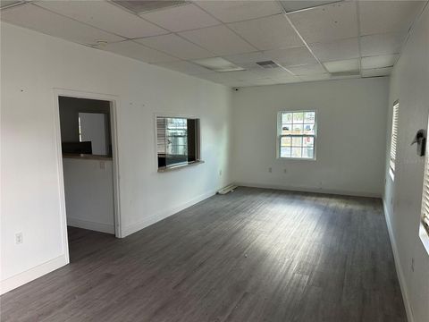 Tiny photo for 401 E North Boulevard, Leesburg, FL 34748 (MLS # G5108765)