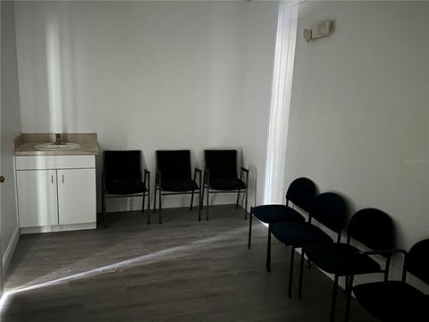 Tiny photo for 401 E North Boulevard, Leesburg, FL 34748 (MLS # G5108765)