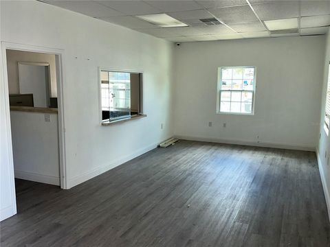 Tiny photo for 401 E North Boulevard, Leesburg, FL 34748 (MLS # G5108765)