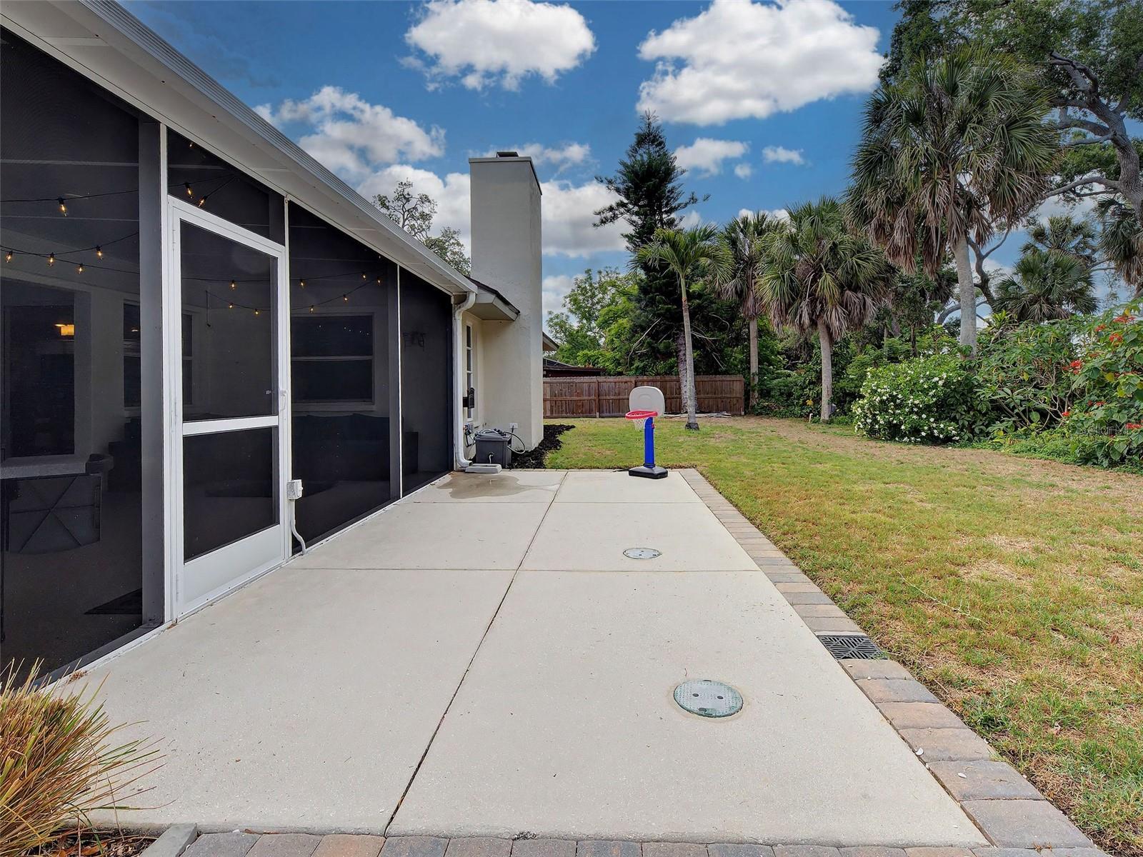 EAST GATE - Residential