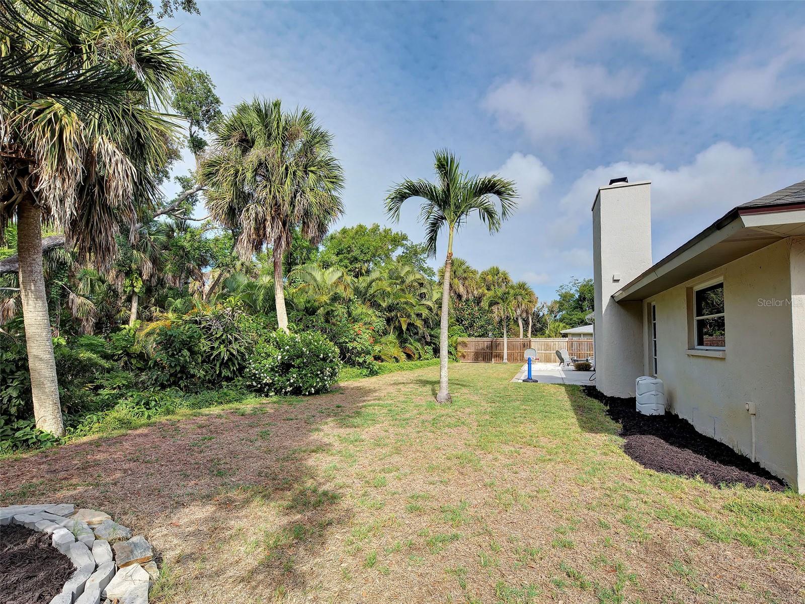 EAST GATE - Residential