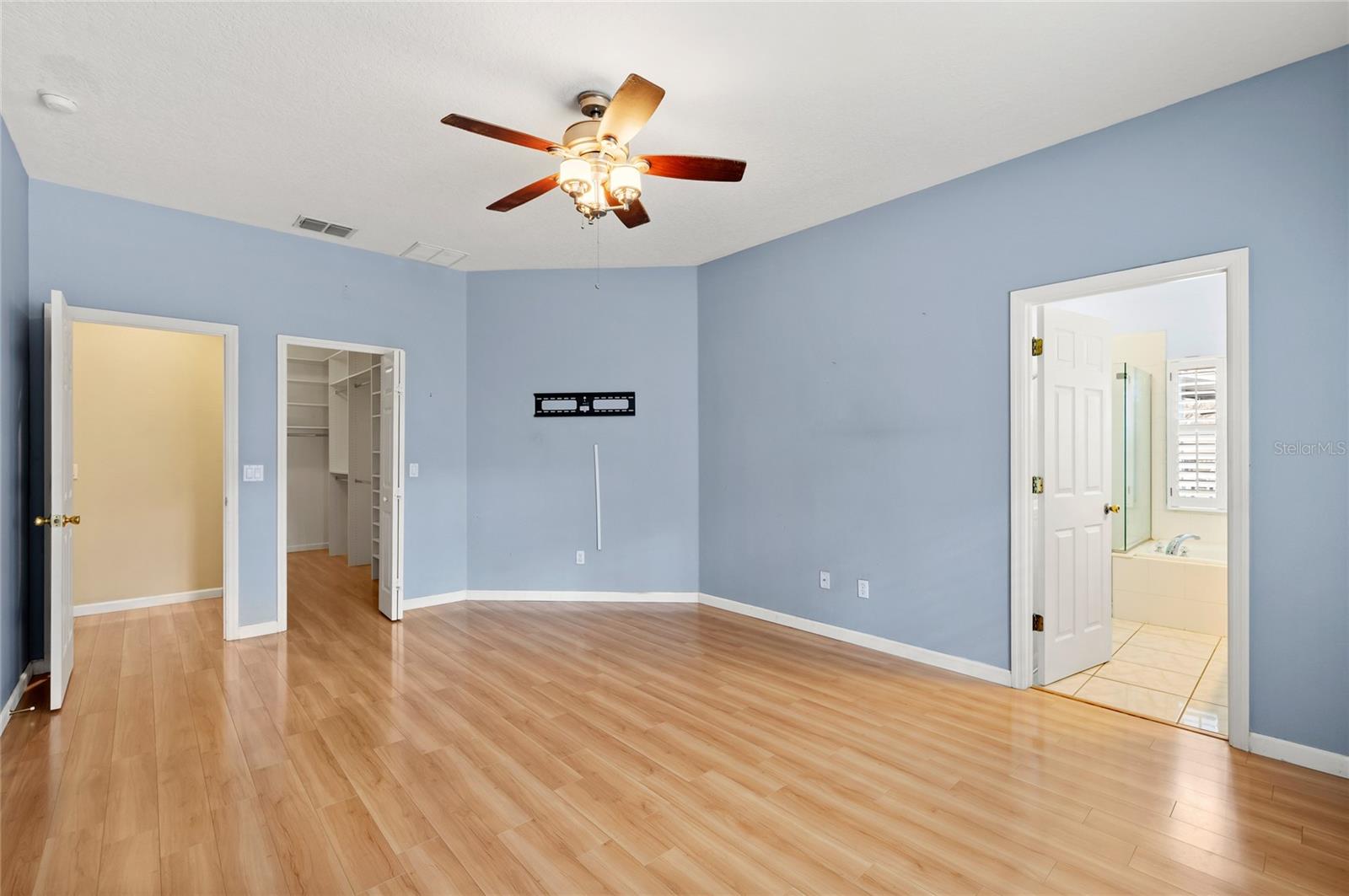 AVALON LAKES PH 02 VLGS E & H - Residential