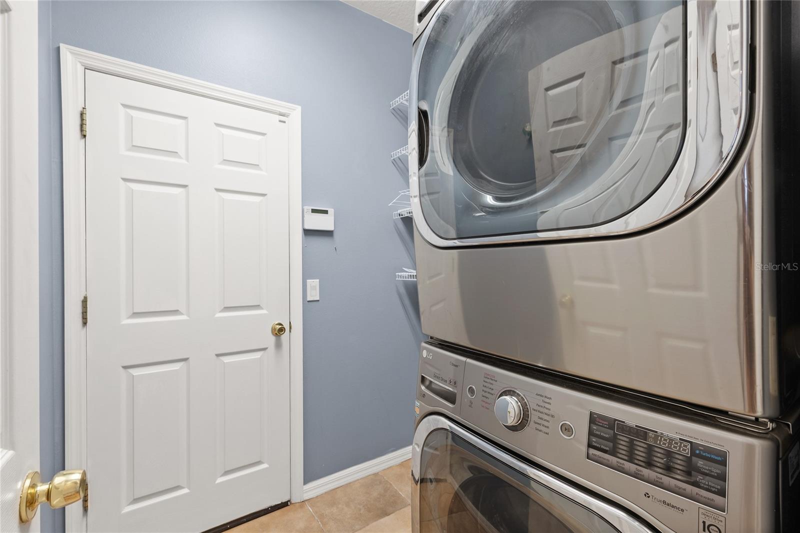 AVALON LAKES PH 02 VLGS E & H - Residential