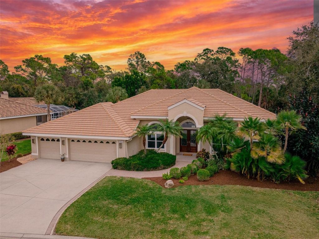 Photo of 8432 Woodbriar Drive, Sarasota, FL 34238 (MLS # N6142406)