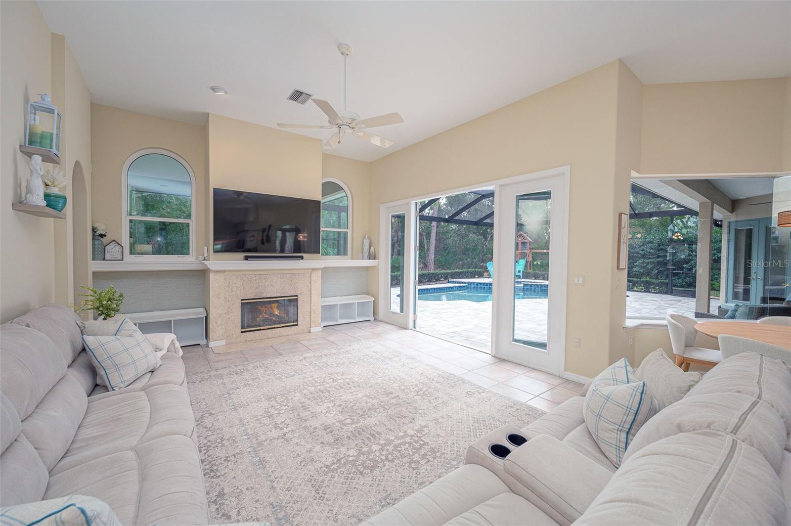 DEER CREEK - Residential