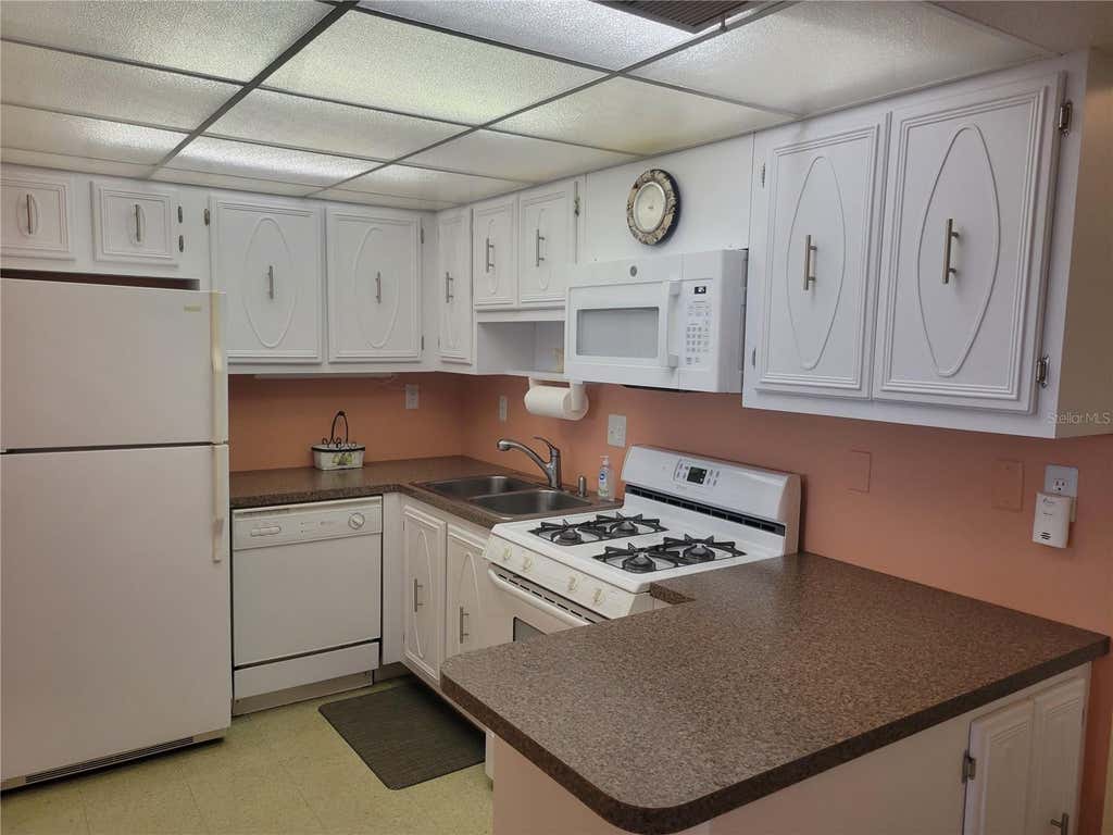 Photo of 9950 62nd Terrace N #417, St Petersburg, FL 33708 (MLS # TB8515338)