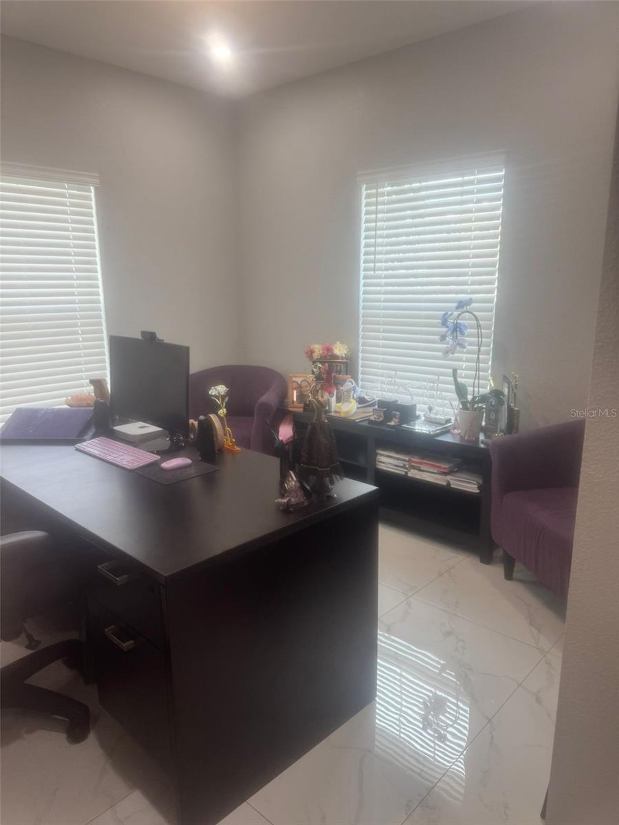 7245 SIENNA OAK ALLEY