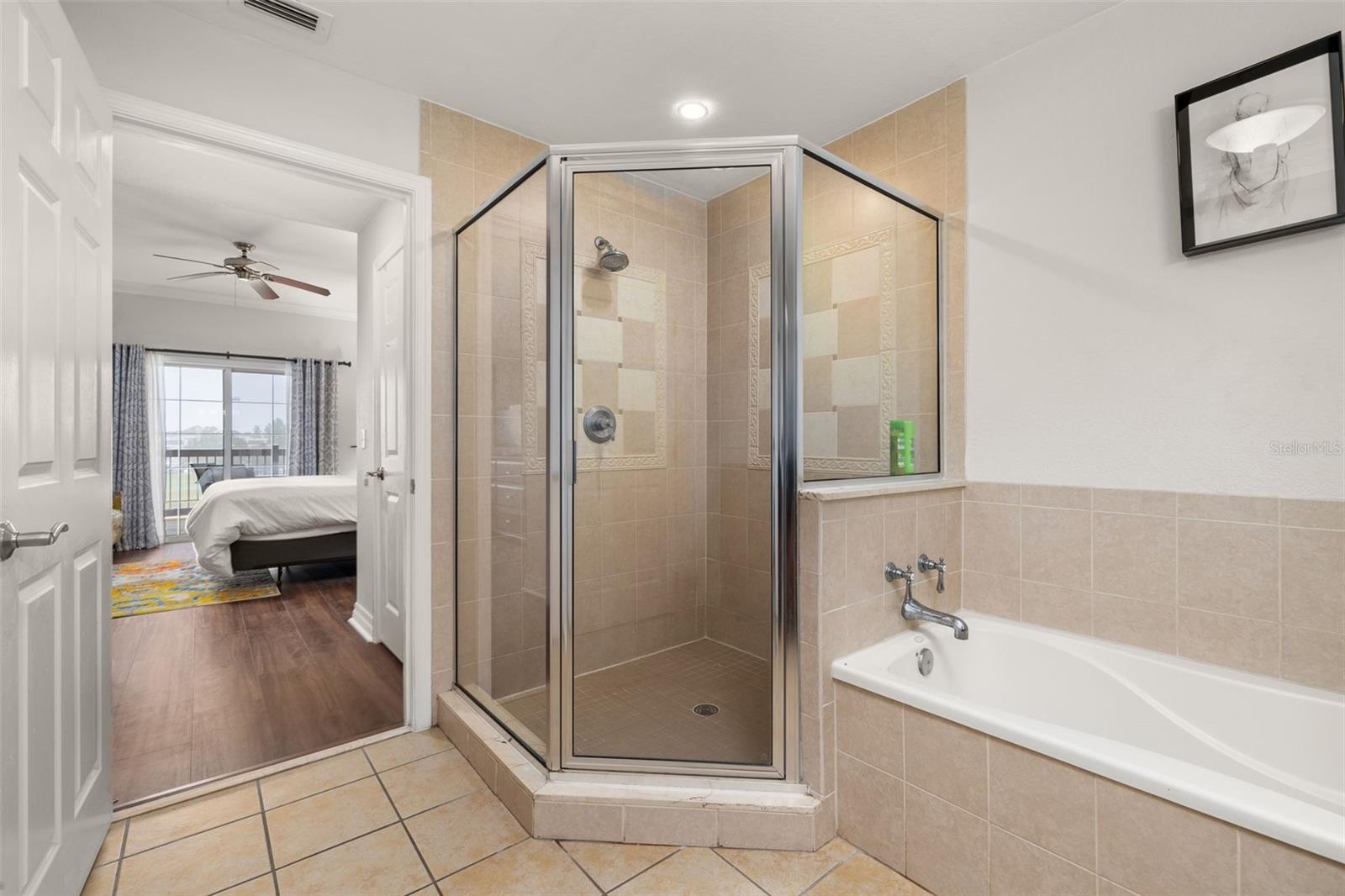 VILLAS AT REUNION SQUARE CONDO PH 5 - Residential Lease