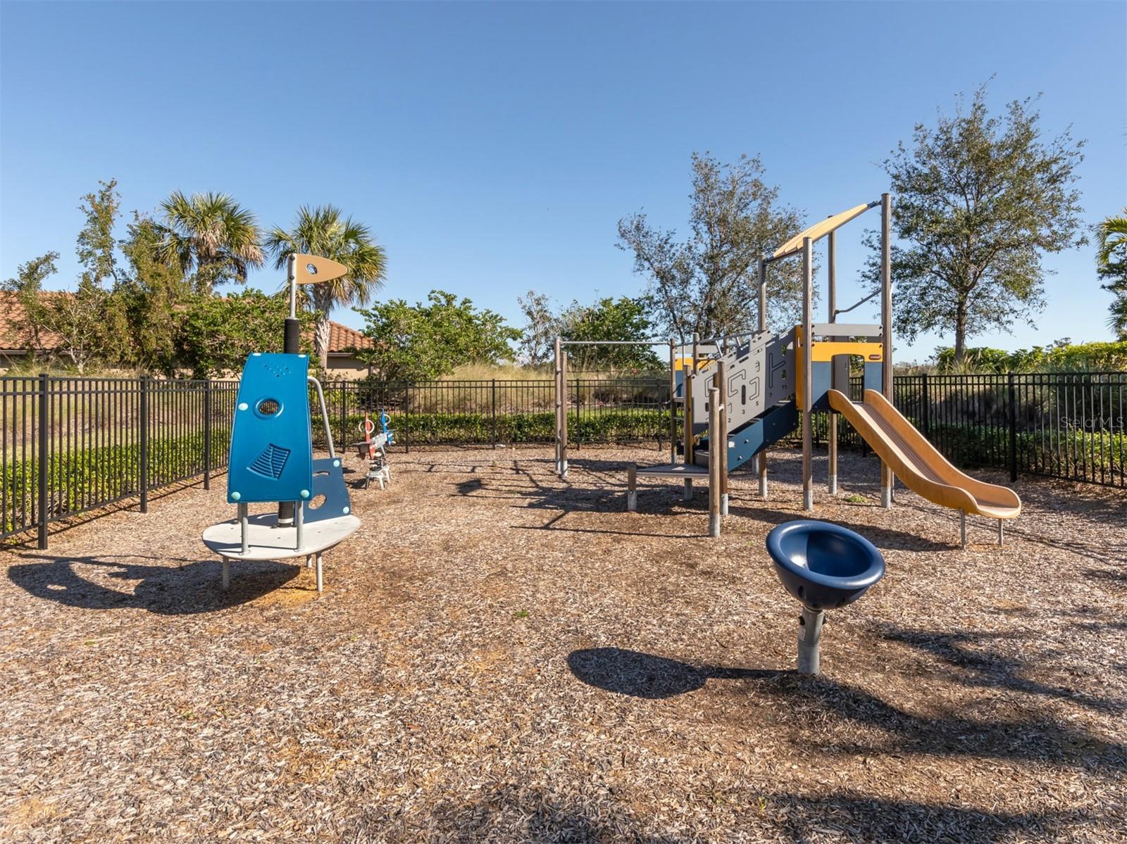 BELLACINA BY CASEY KEY - Residential