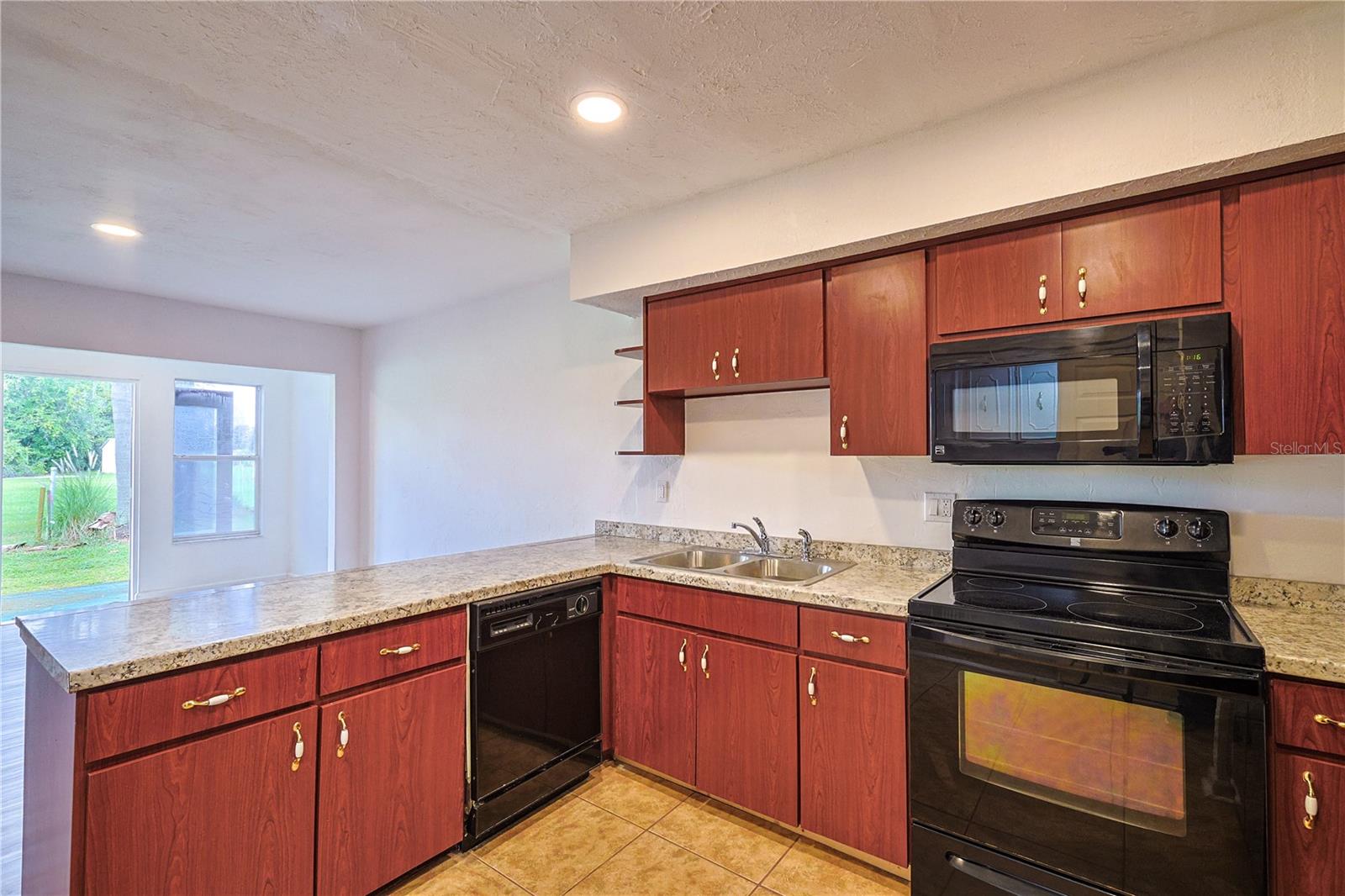 SANDALWOOD CONDOMINIUM - Residential